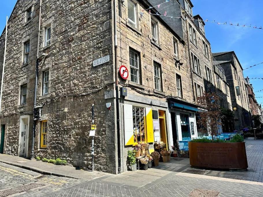 City Centre Hidden Hideout For 2 Edinburg Exteriör bild